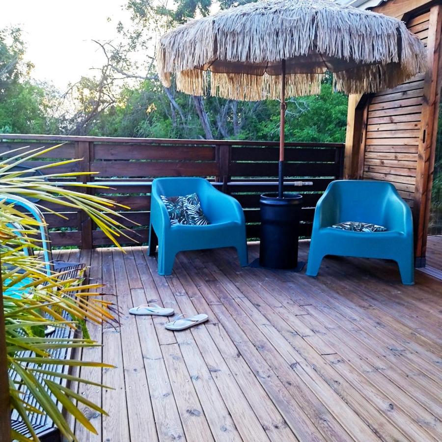 Studio Avec Vue Sur La Mer Piscine Privee Et Jardin Clos A Sainte Anne Buitenkant foto